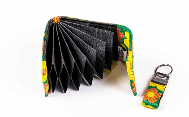 カードケース 小とキーホルダー 花柄(ジャバラ)