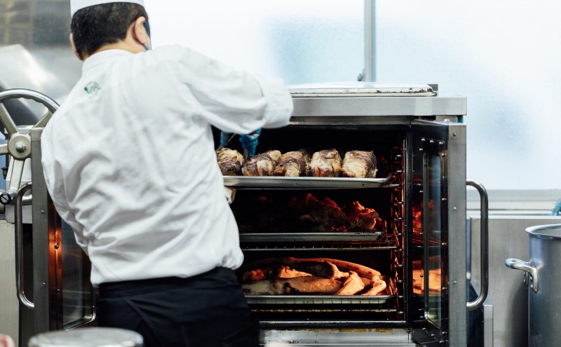 ご自宅用 冷凍 ハンバーグ 4個 (ドミグラスソース2個、和風ソース2個)＋ビーフシチュー2個