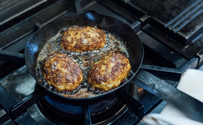 ご自宅用 ふわふわ ハンバーグステーキ 8個 (ドミグラスソース4個、和風ソース4個)