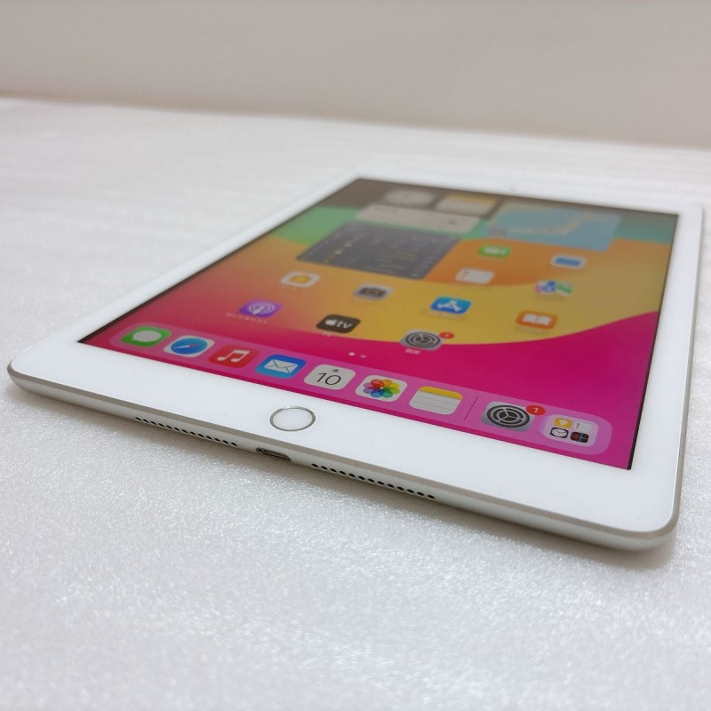 iPad 第6世代 128GB Cellular+Wi-Fiモデル シルバー 中古 アイ