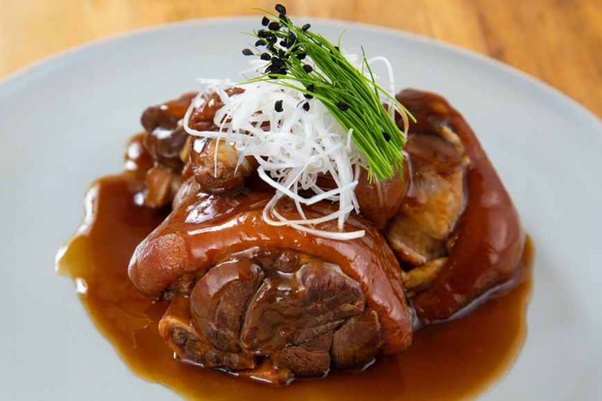 沖縄県・高級キビまる豚（無添加）ソーセージ・テビチ・ロースハム島デリ３点 122-4