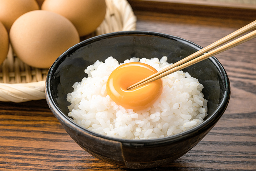 上原養鶏場のはっこう卵(赤卵）MS~Lサイズ 55個+破卵保障5個