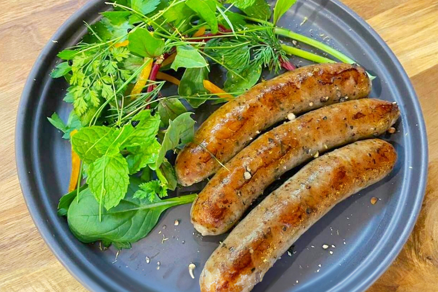 沖縄県・キビまる豚（無添加）ソーセージ、テビチ煮込、ソーキ沖縄デリ３点 122-3